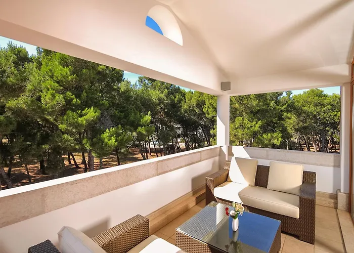 Vulin Veruda ヴィラ *